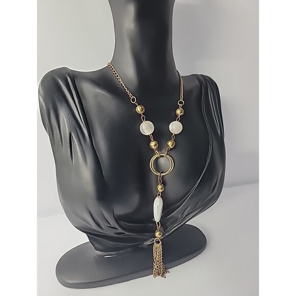 Vintage Gold Tone Tassel Necklace White Bead Boho Statement Pendant Jewelry - Picture 5 of 13